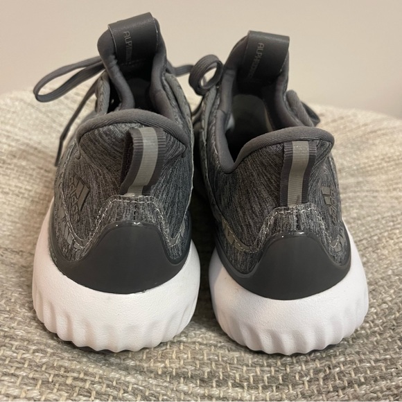 Mens Adidas Alphabounce Grey 6.5 USA - Picture 10 of 11